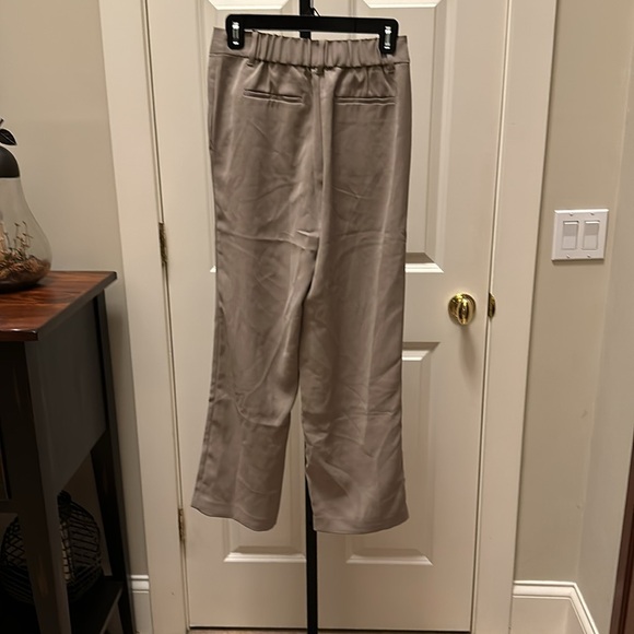 QUINCE women’s Stretch Crepe Pleated Wide Leg Pants - Picture 11 of 16